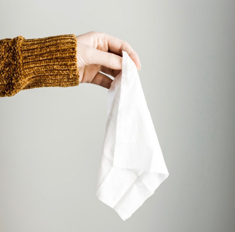 Organic Peppermint Essential Oil Towelettes and Face Wipes – Happy